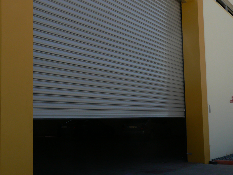 Neden Otomatik Sarmal Kapı Tercih Etmelisiniz?